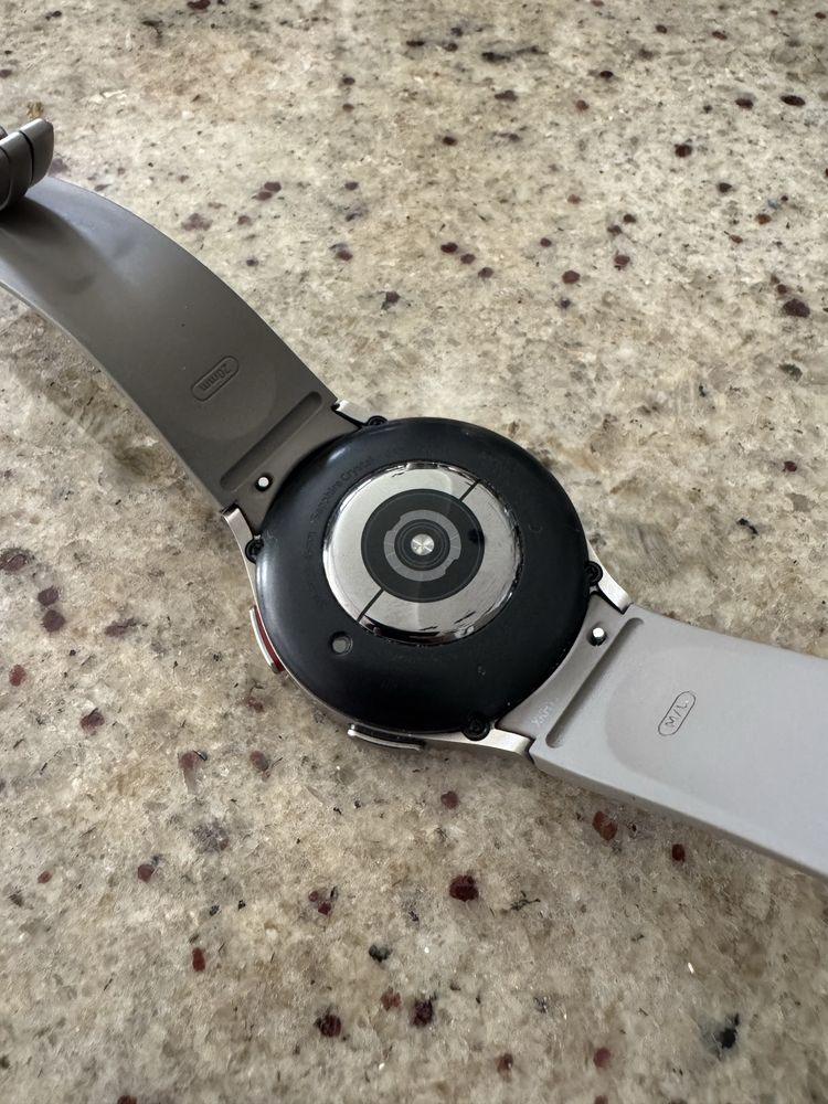 Smartwach Galaxy Watch 5 pro Gray Titanium