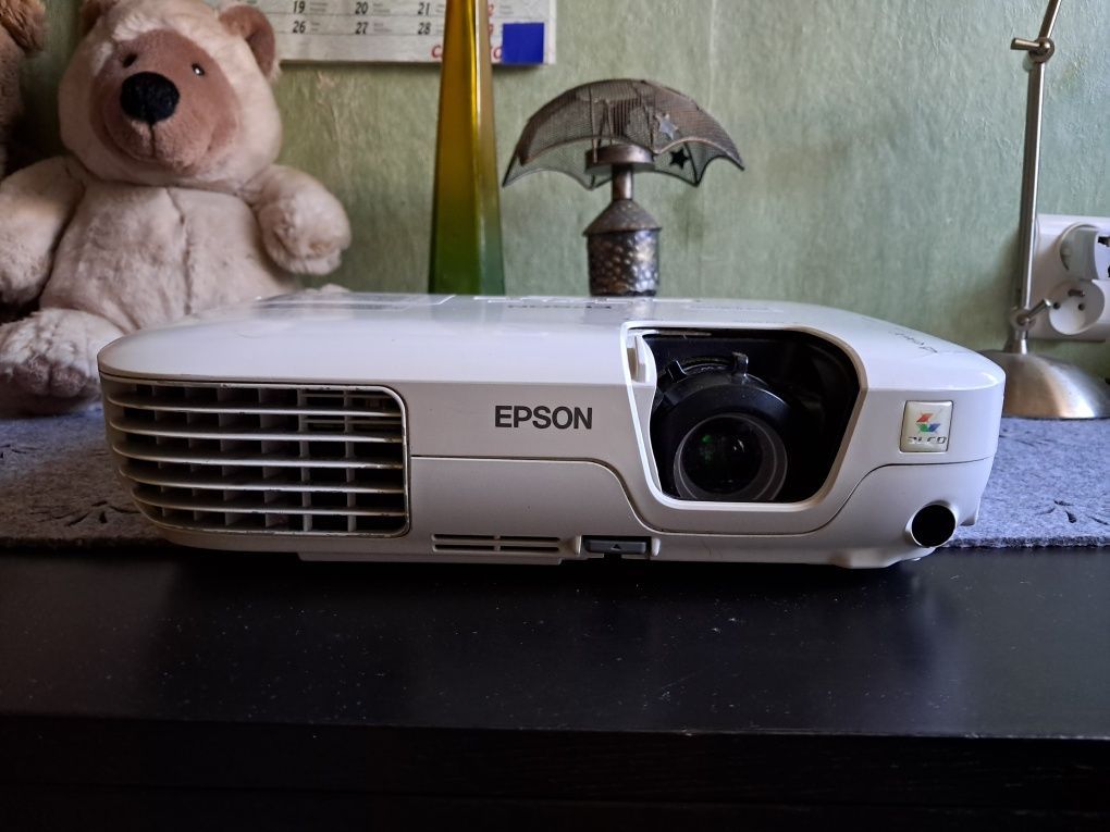 Projektor Epson EB-X9 torba pilot kable niski przebieg 493 godz