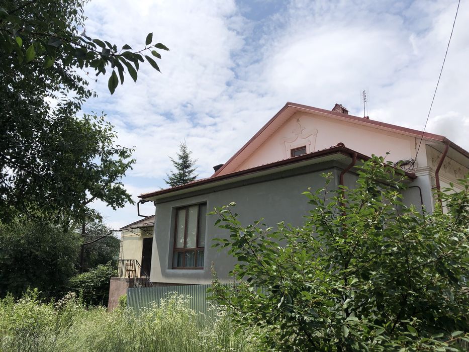 2-кімнатна в особняку РОША (клуб)