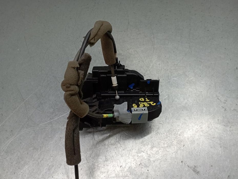 Fechadura / fecho porta trás direito RENAULT Twingo III (BCM_)