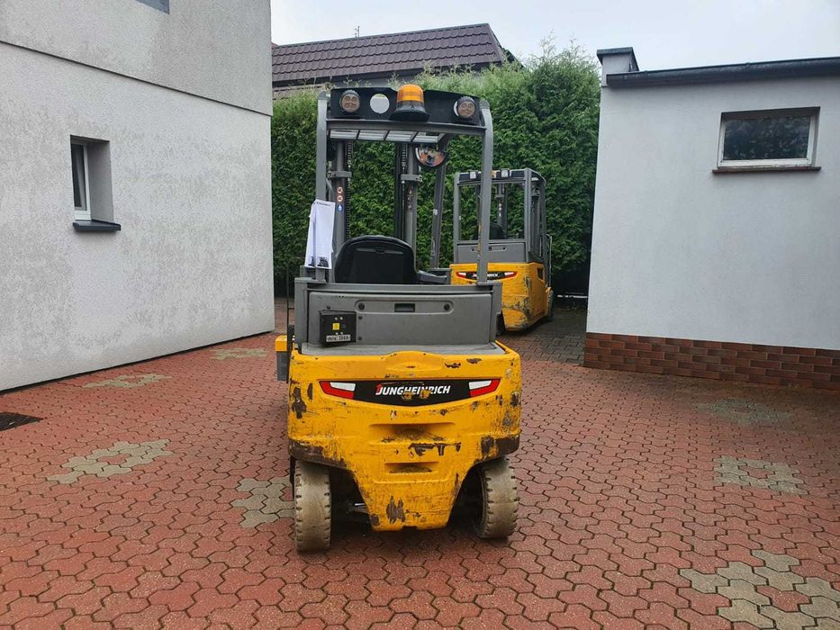 Wózek widłowy używany elektryczny Jungheinrich EFG316 TRIPLEX 2019