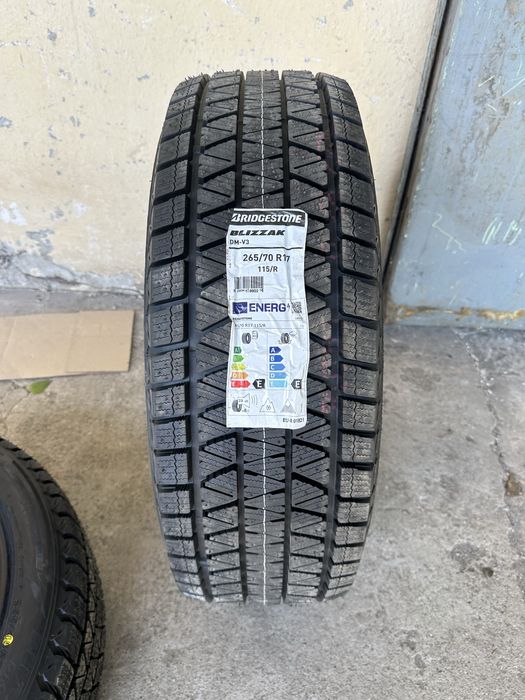265/70R17 115R Bridgestone Blizzak DM-V3 нові зимові шини