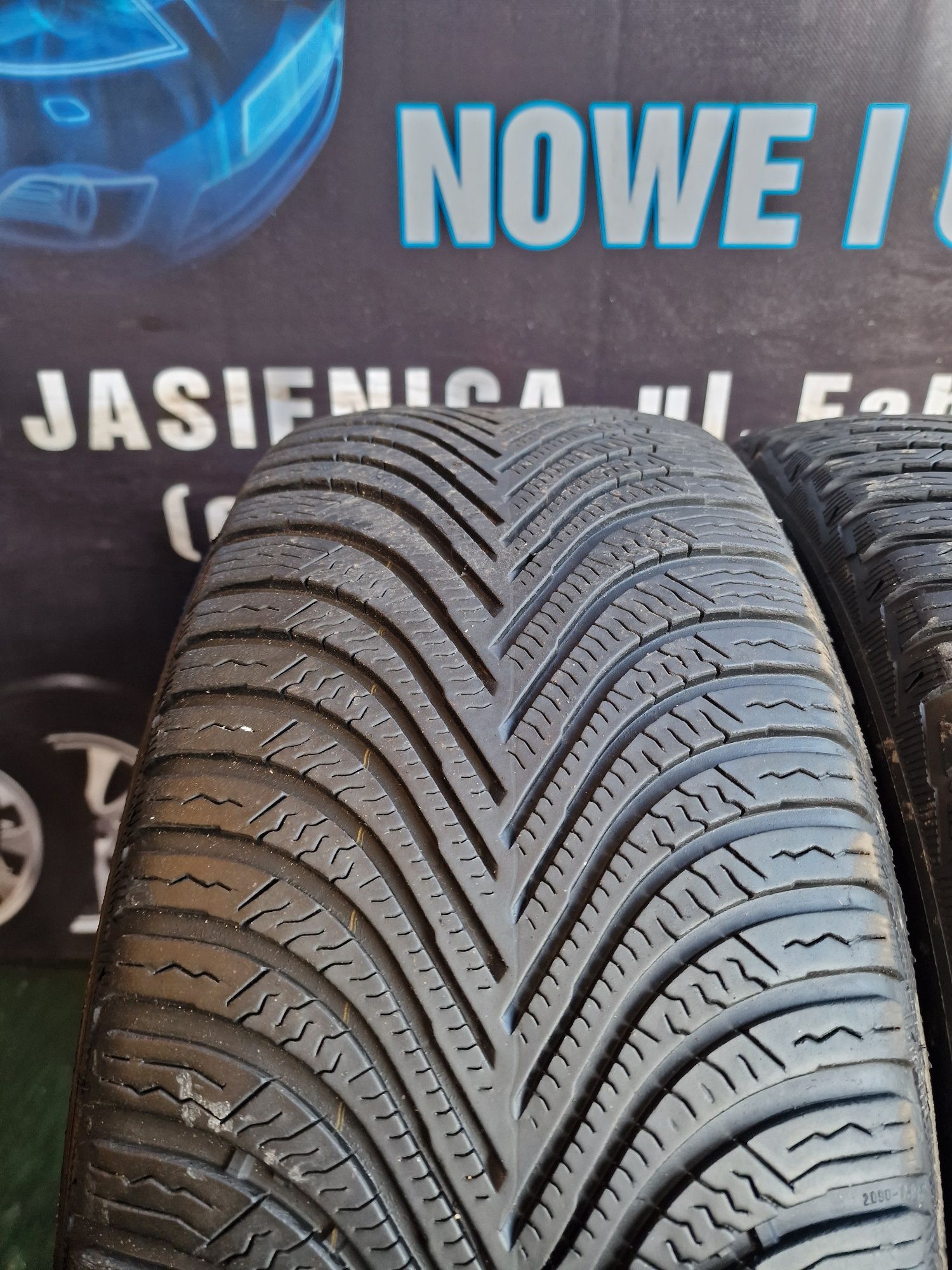 Opony zimowe 225/45/17 Michelin Para