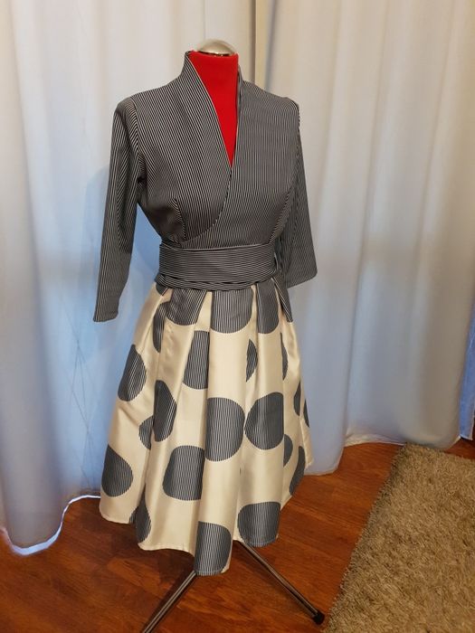 Przepiękna bardzo elegancka sukienka roz 38