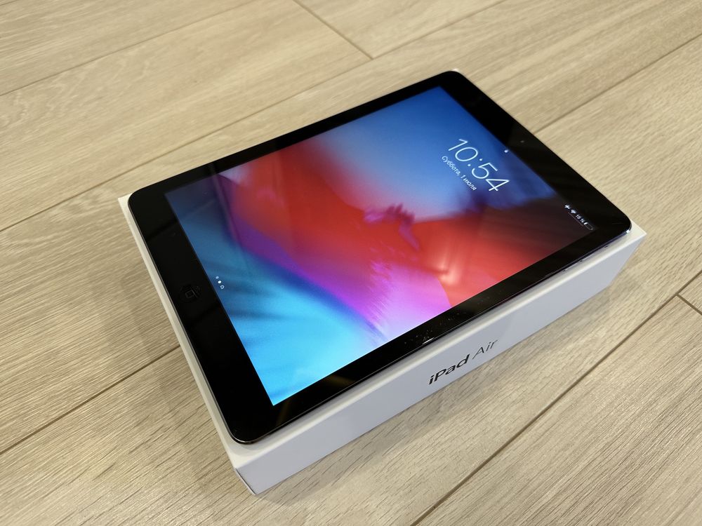 Планшет Apple iPad Air Wi-Fi + LTE 128GB Space Gray ME987ZP/A