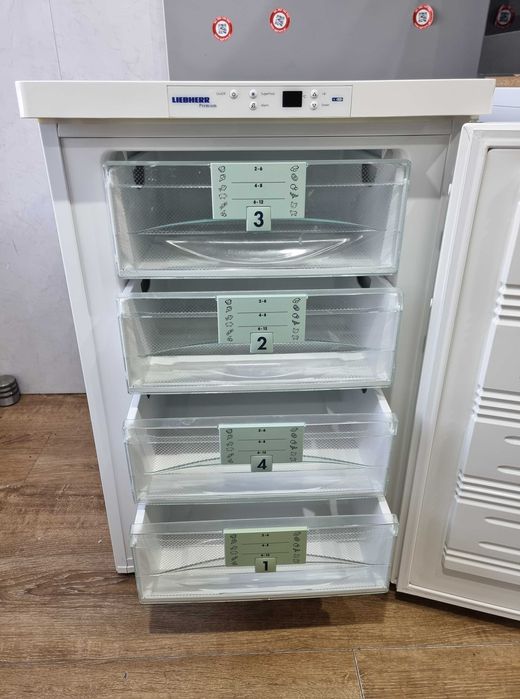 Niska zamrażarka szufladowa Liebherr Premium GP1356, 4 szuflady, 104L.