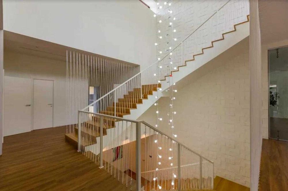 Стильний будинок 700м2 в с. Рудики, Козин Конча-Заспа