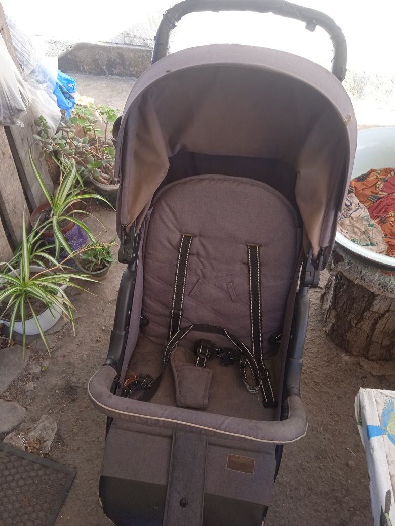 Продам коляску б/у