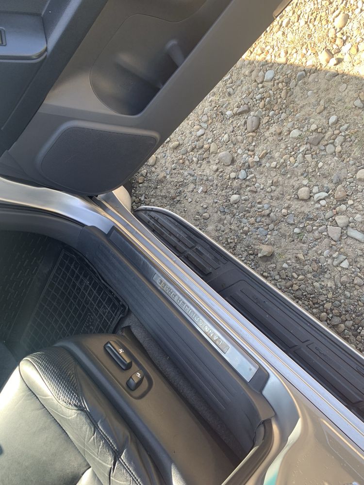 Продається авто тойота прадо 150