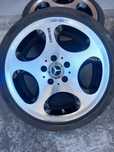 Jantes brabus mercedes 17 com pneus como novos