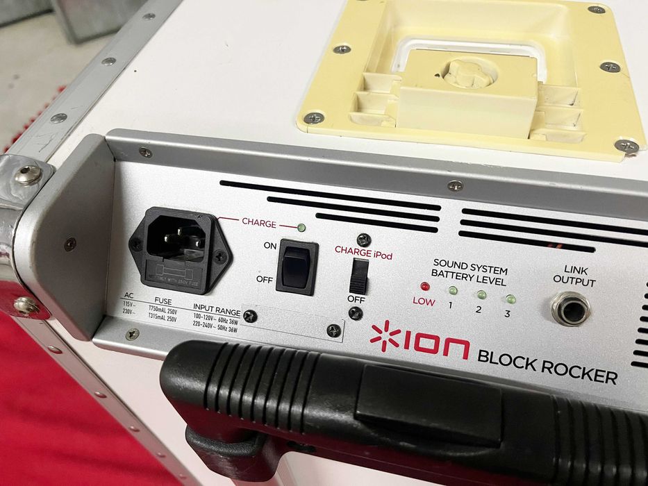 Coluno portátil ION Block Rocker