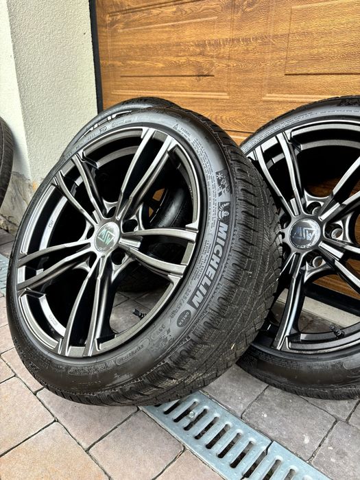 MSW 73 Gloss Dark Grey ET37 Michelin Pilot Alpin 225/45 r18