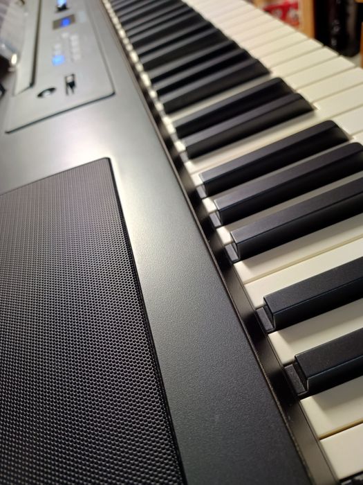Pianino cyfrowe z torba jak nowe