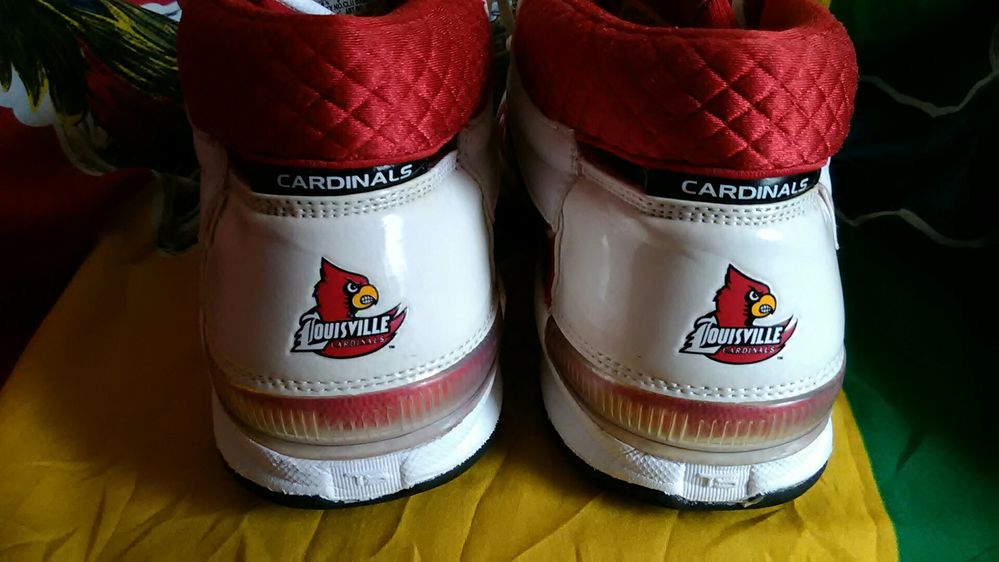 Fajne Buty Adidas  Lousville Cardinals obniżka