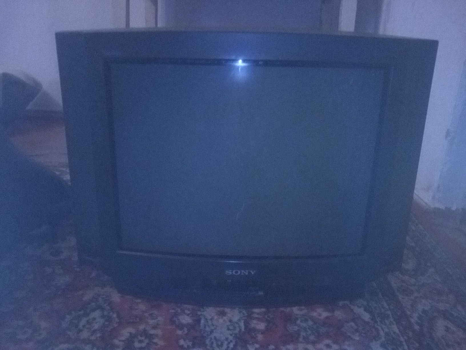 Телевізор Sony Trinitron Colour Television