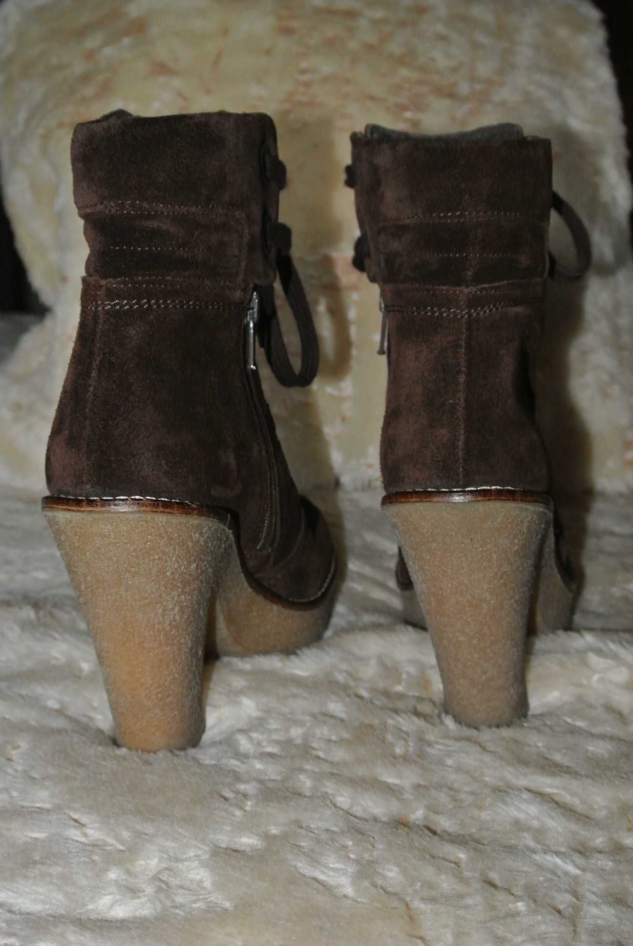 Botas pele 34/35