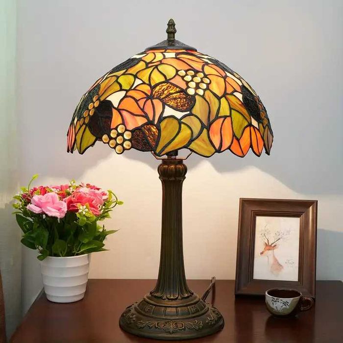 Lampa w stylu Tiffany