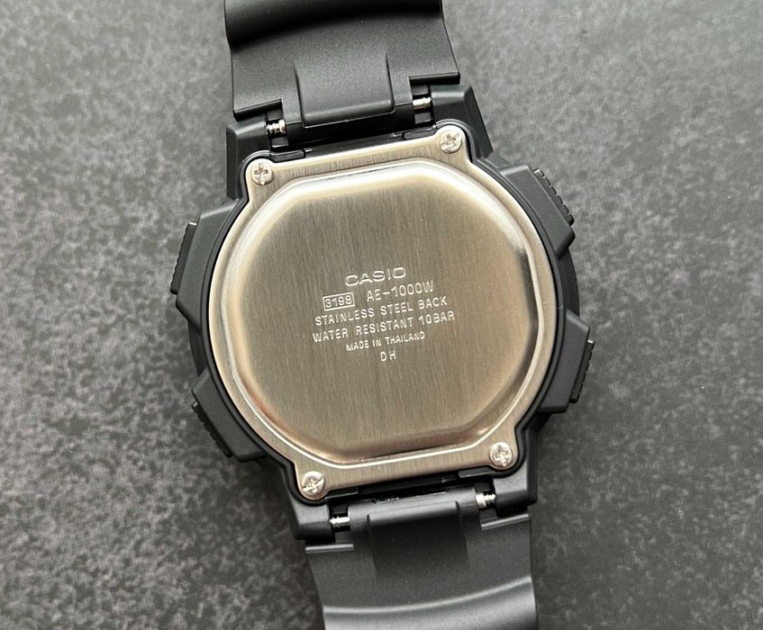 Годинник наручний Casio AE-1000W-1A новий оригінал