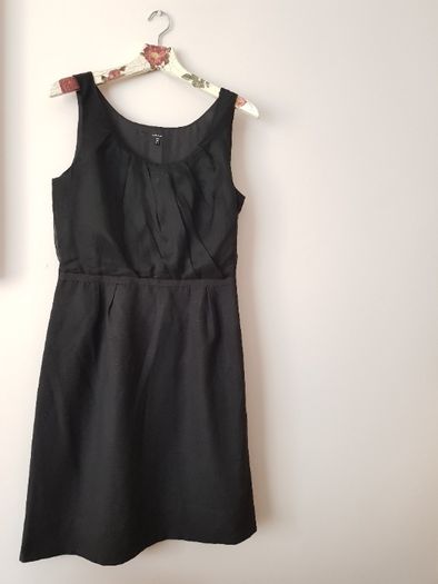 Czarna, klasyczna sukienka na ramiączkach InWear jedwab