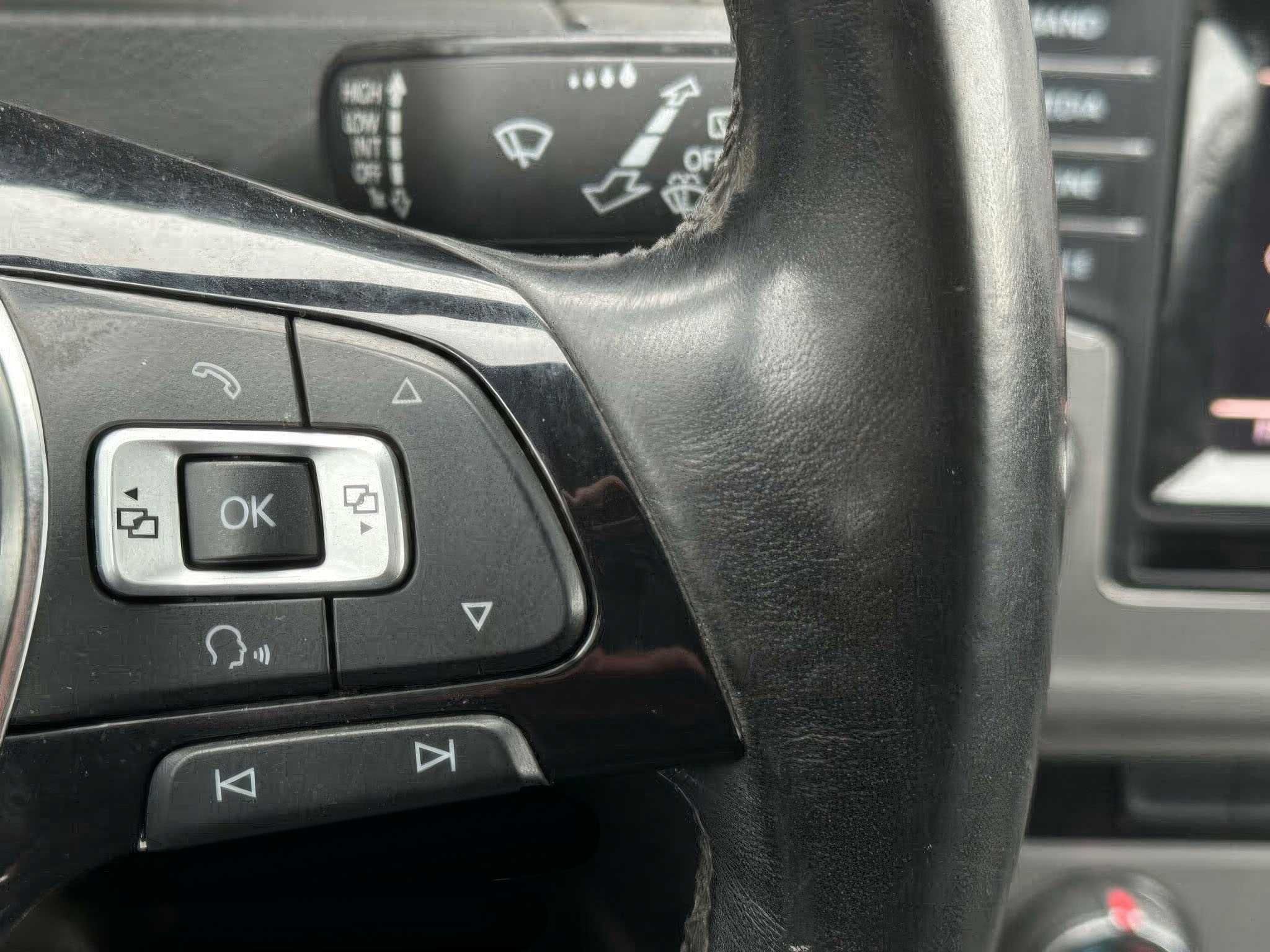 2015 Volkswagen Golf TSI S