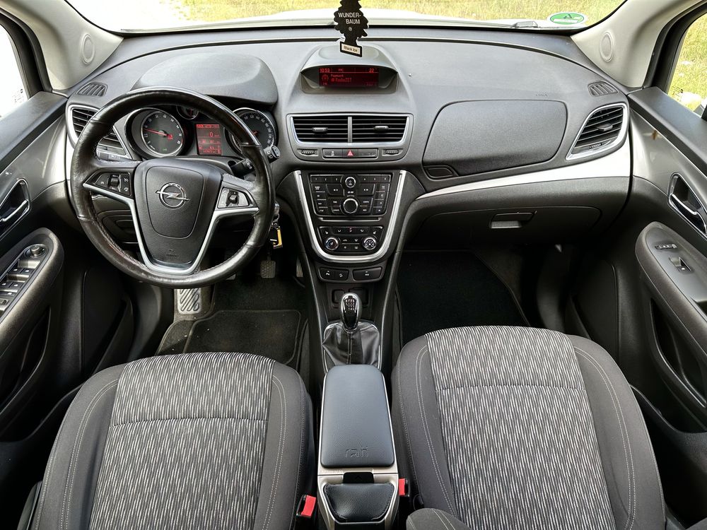 Śliczna Mokka 1,4 T naped 4x4  biala perla zobacz tylko 142 tys
