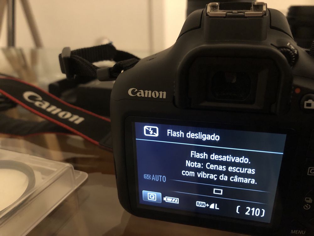 Kit Máquina Fotográfica (Canon EOS 1300D)