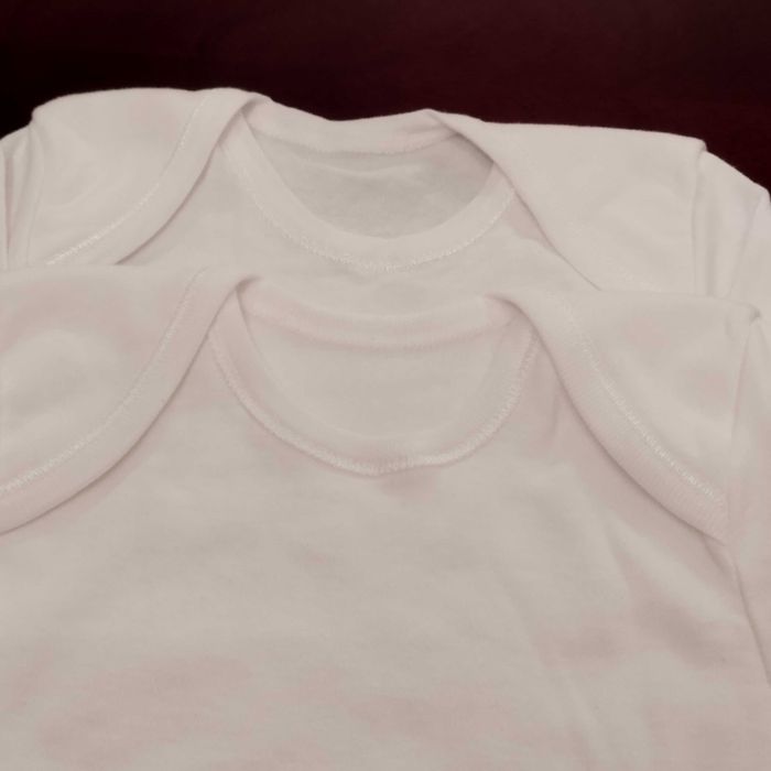 Bodies manga comprida quentinhos e macios para bebé. Para desocupar!