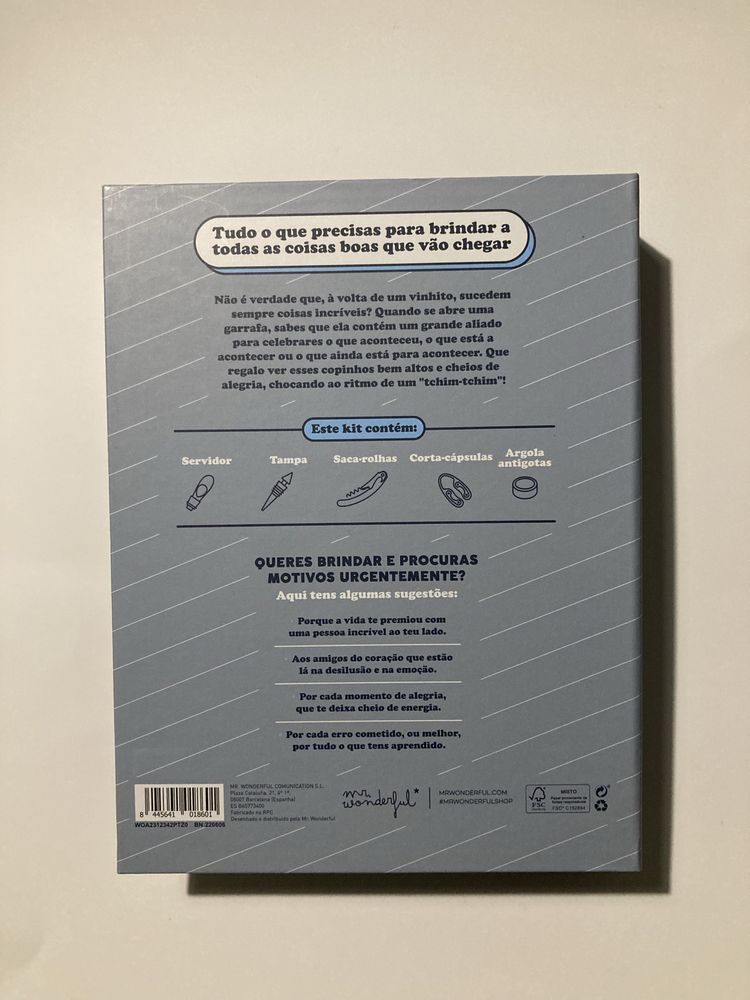 Kit Vinho Mr. Wonderful novo com saca-rolhas e acessórios