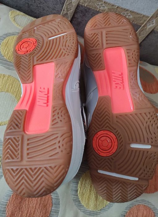 Кроссовки Nike, 40р. Оригинал.