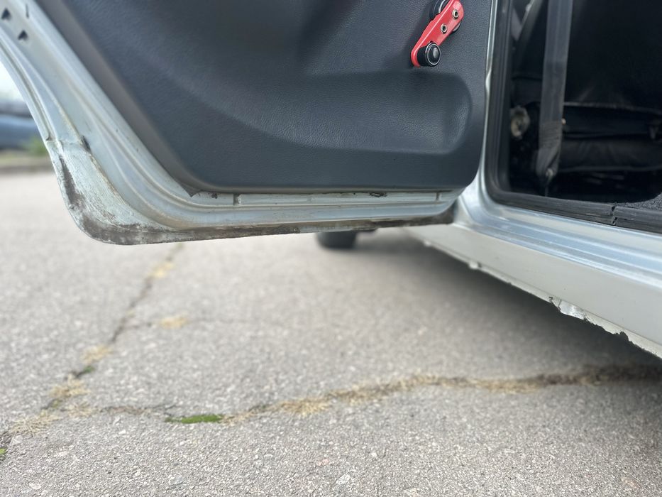 Продам ВАЗ2199. Чорна пʼятниця протягом 2 тижнів 2000-1900