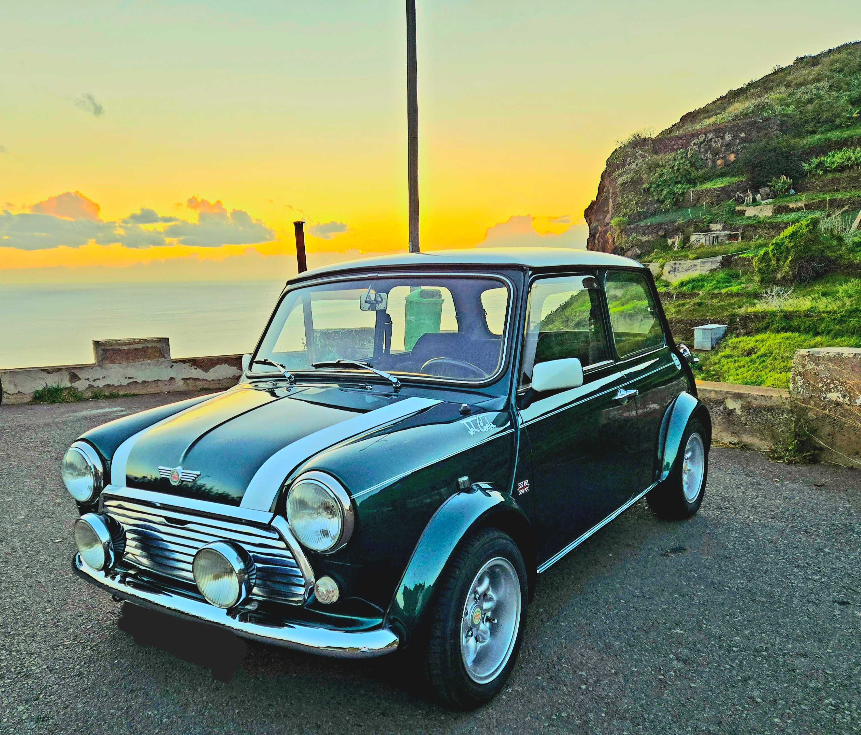 Mini Cooper 1300 livrete / Cx 5 Velocidades