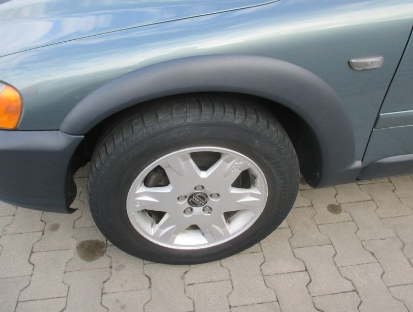 VOLVO XC70 Listwa Nadkole Na Błotnik Przód Osłona Różne Kolory RADOM