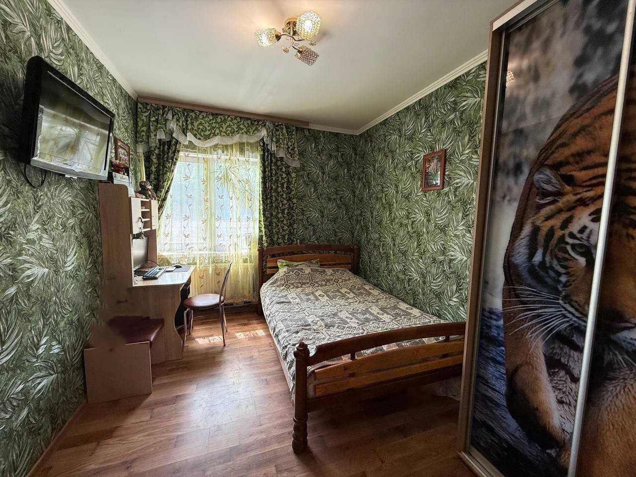 Продаж двох будинків 88,5м2+16,3м2 на 12 сотках, вул.Яблунська. ID:287