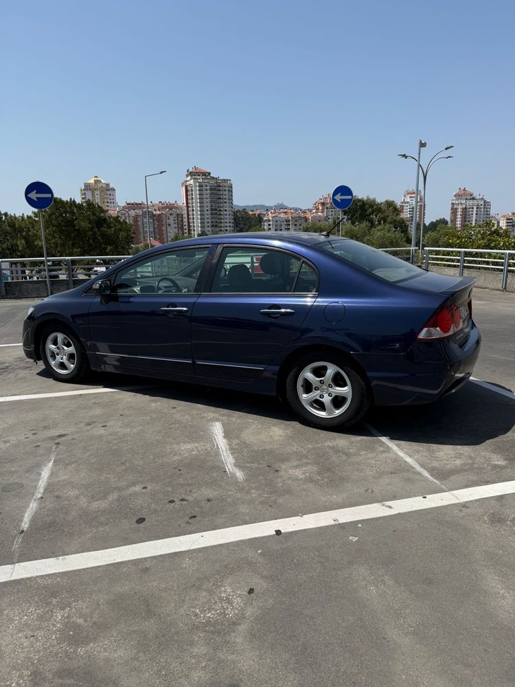 New civic automatico
