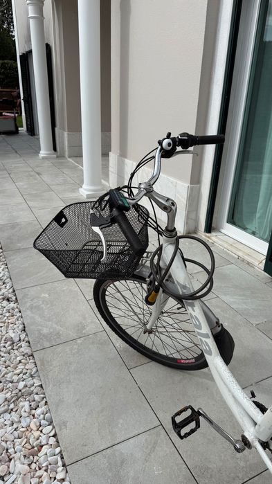 Vendo Bicicleta Elétrica 36V 10.4Ah 7 velocidades, como nova!