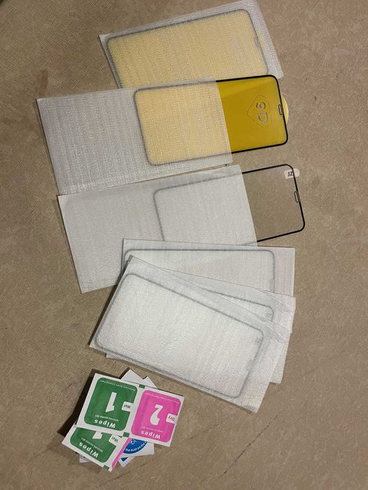 IPhone X 64GB c/ capas e peliculas