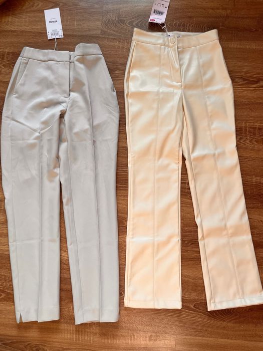 Дві пари нових штанів