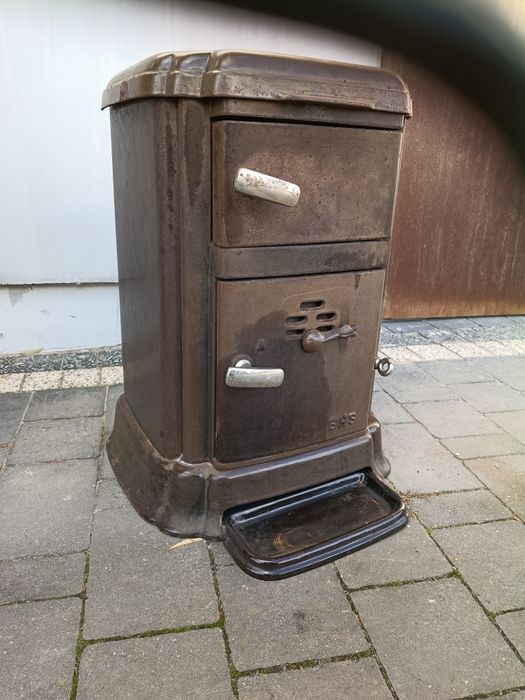 Żeliwny piec koza  ze skandynawi