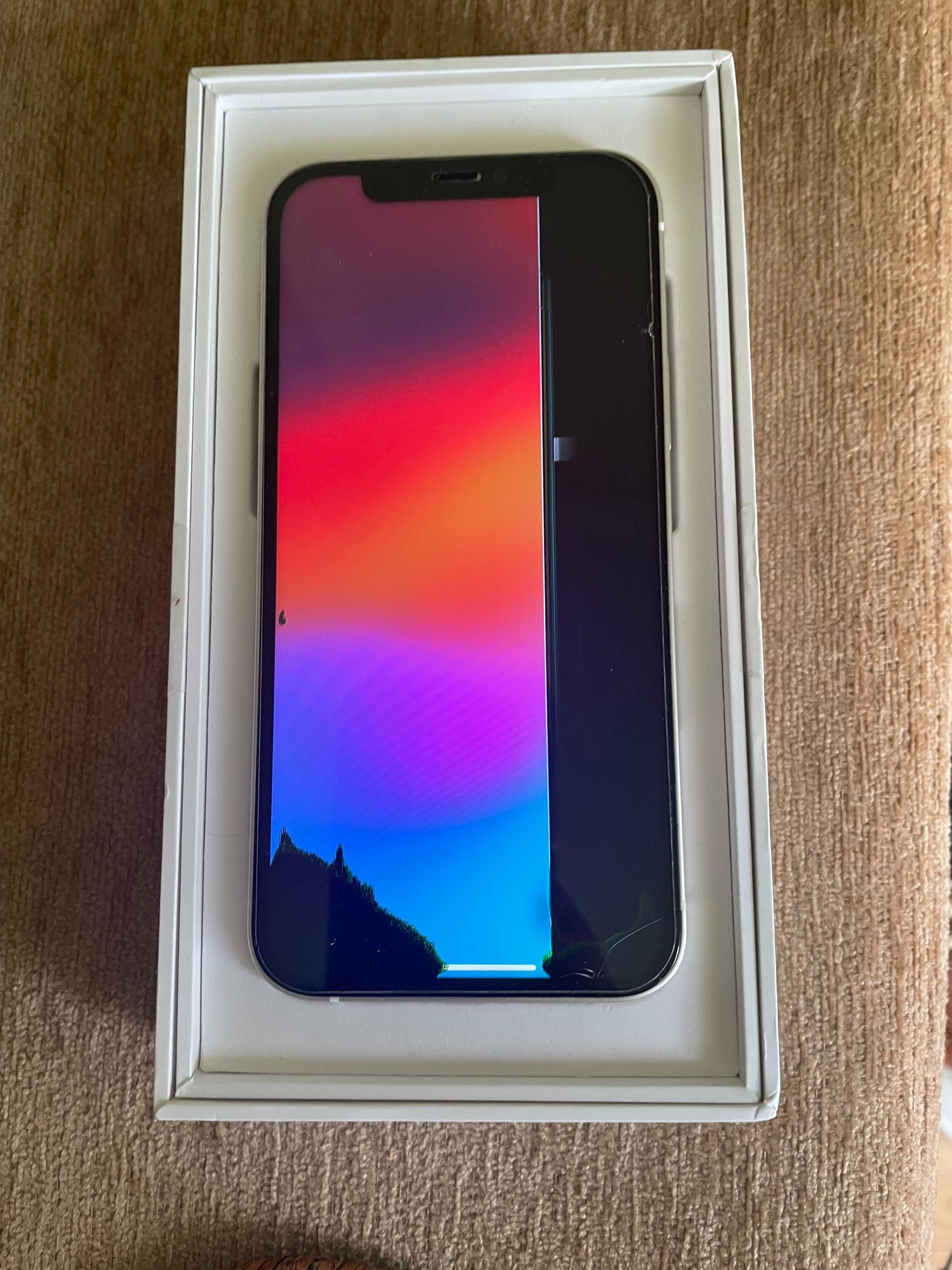 iPhone 12 de 128Gb com ecrã interno danificado