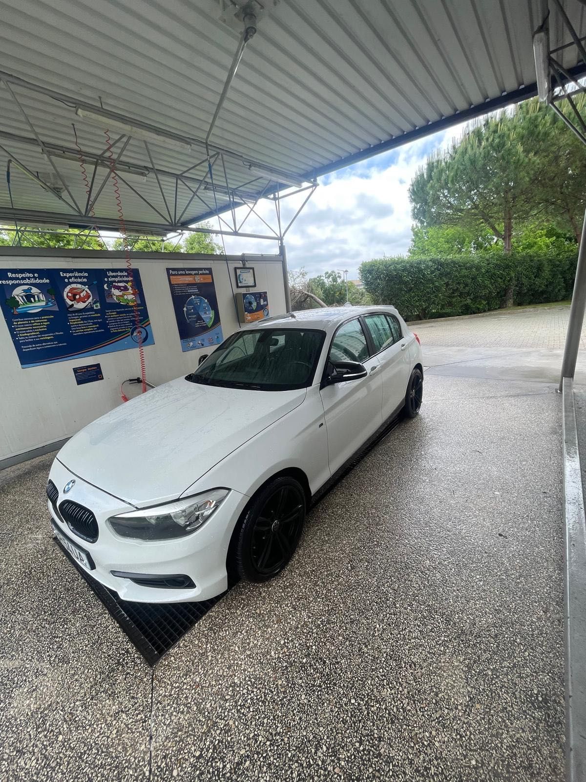 BMW 116D Pack M.