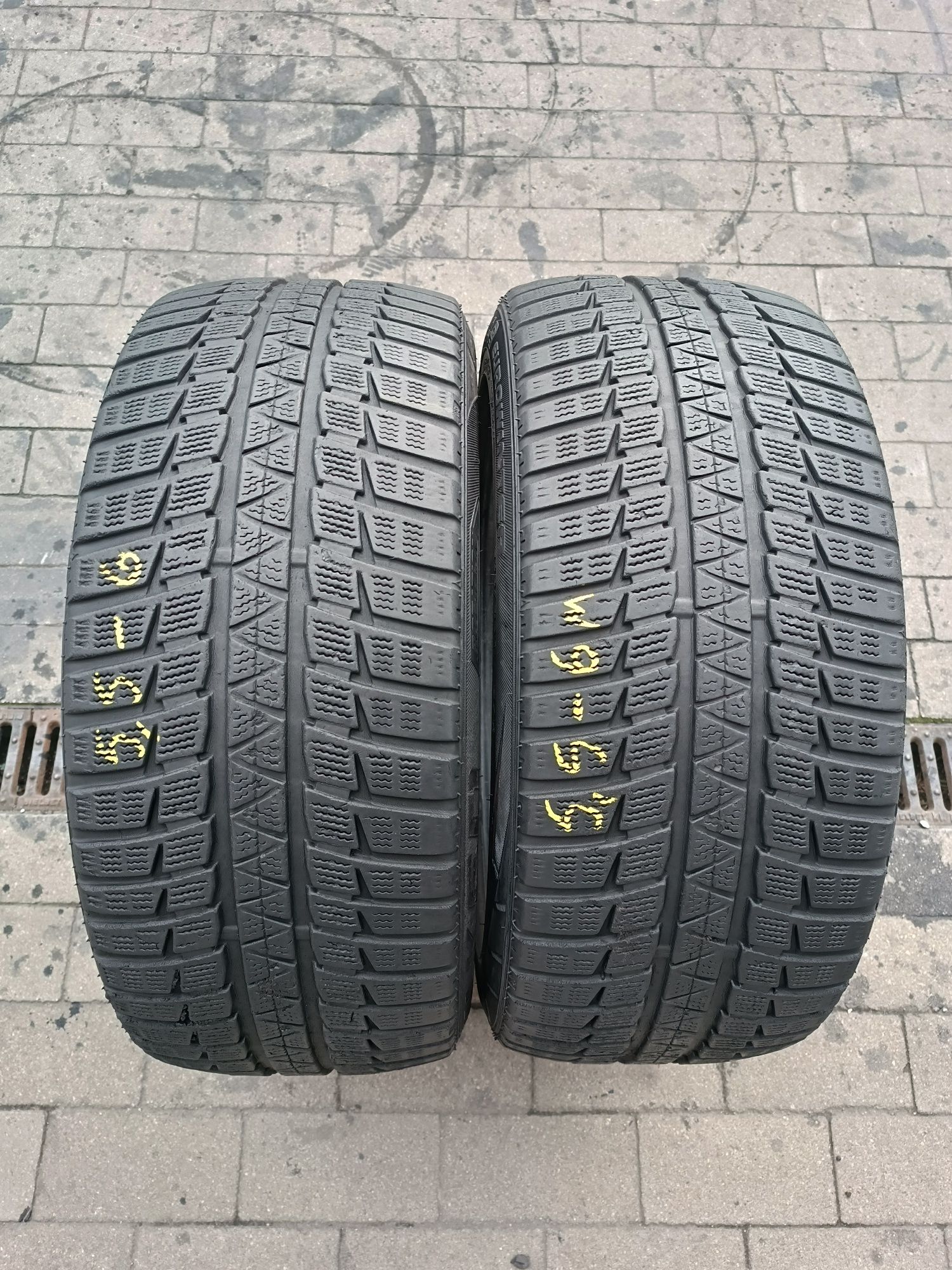 235/45R17 Falken Eurowinter HS449