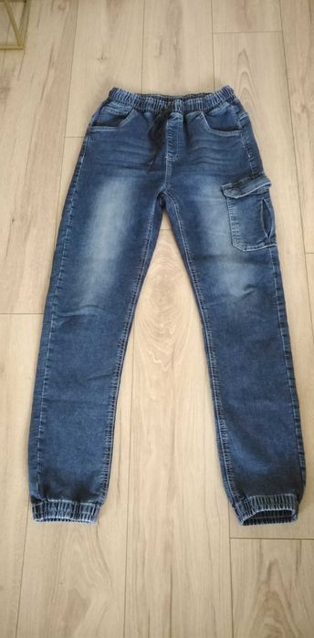 Spodnie joggery młodzieżowe