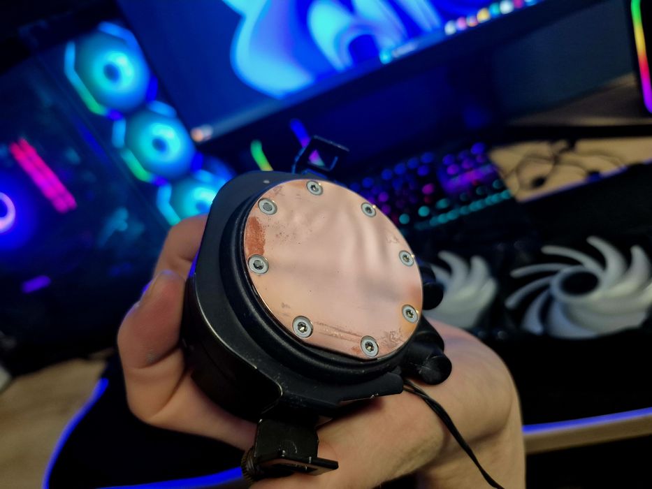 Chłodzenie wodne MSI MAG CoreLiquid 240R V2 Argb