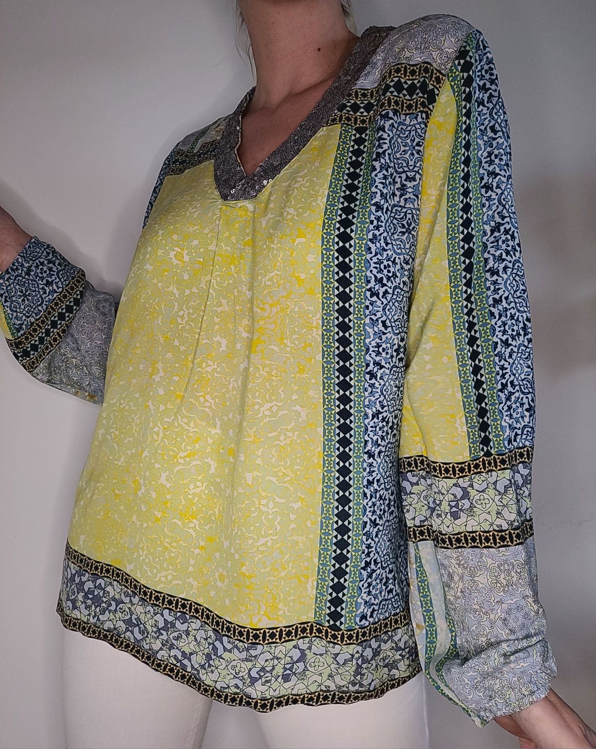 Kolorowa koszula oversize wzory etno jedwab Betty Barclay