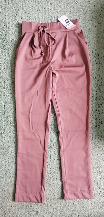 Продам жіночі брюки 42-44 розмір 200грн