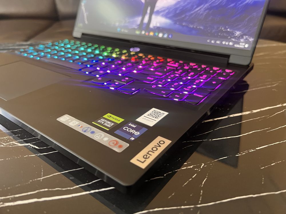 Игровой Legion 7 QHD240hz i9-14900hx Rtx 4070 ddr5-32 ssd 1tb