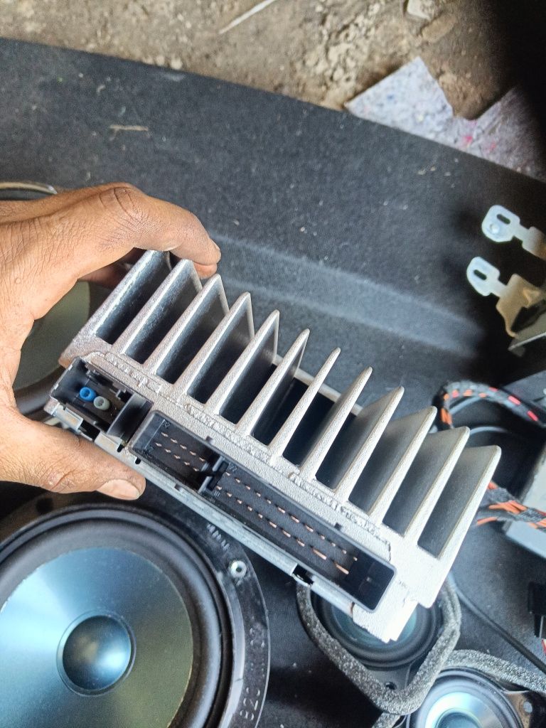 Wzmacniacz Mercedes Benz ML GL w164 Logic 7 Harman Kardon AMPLIFIER Wy