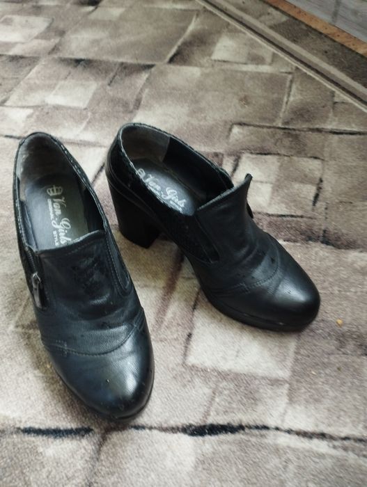 Туфлі б.у кожані розмір39 ціна 500грн.