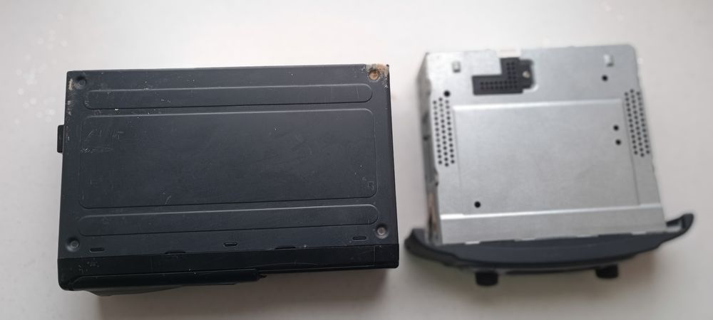 CD-ченджер и магнитола Grundig в Smart цена за комплект