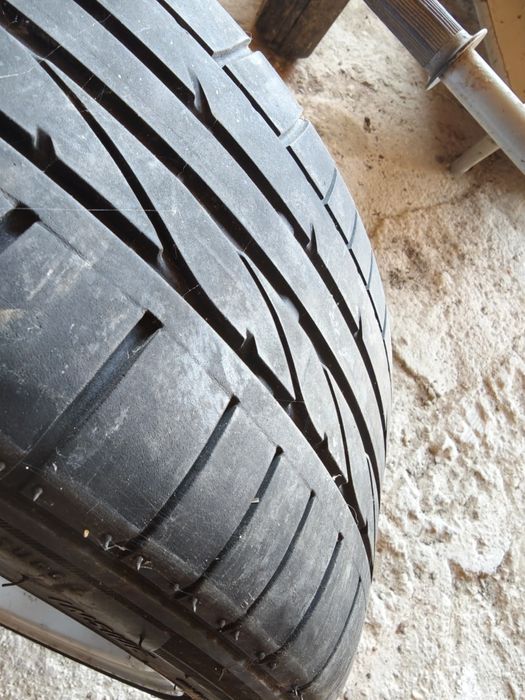 Jantes 17 pneus quase novos 205/45/17